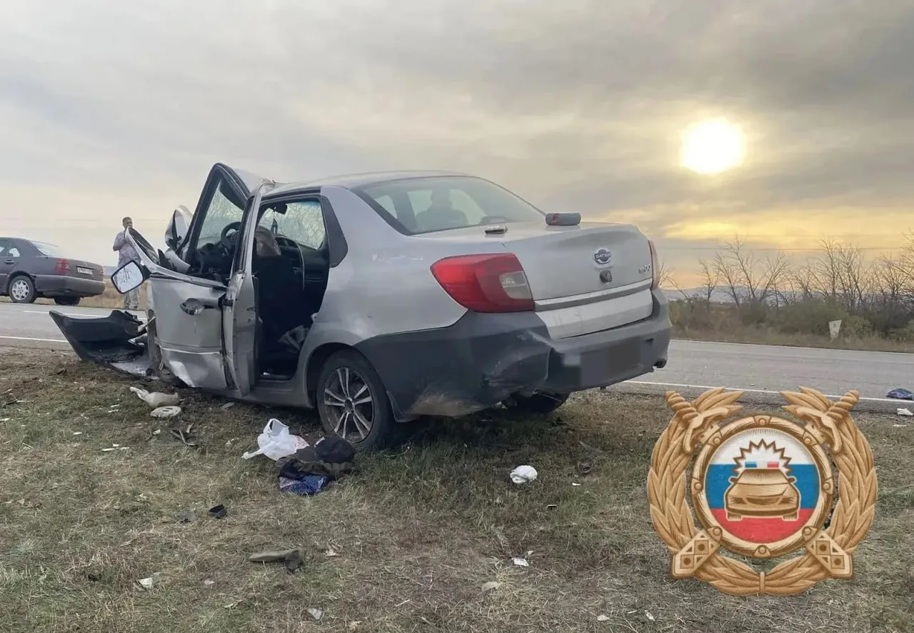 В Ровенском районе два человека погибли в аварии. ДТП произошло в 16:47 вблизи села Тар...