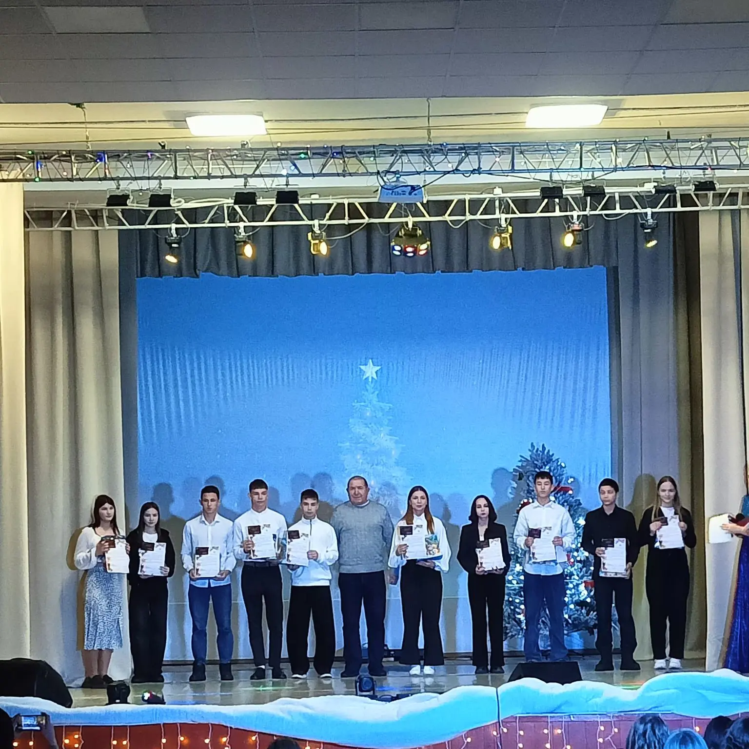29 декабря, в канун Нового года, в Доме культуры прошла ставшая уже традиционной «Елка ...