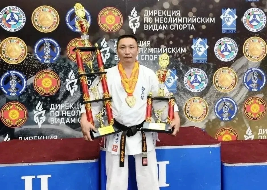 🏆 Успехи бурятского спорта расширяют границы - каратист из Бурятии стал двукратным чем...