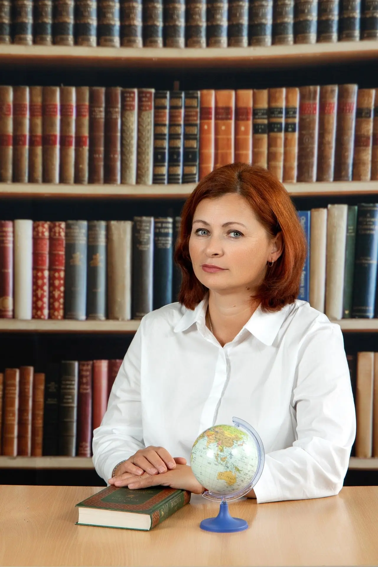 Уважаемая Лариса Александровна💐!

От всей души поздравляем Вас с Днём Рождения🎉!

Ваша работа — эт