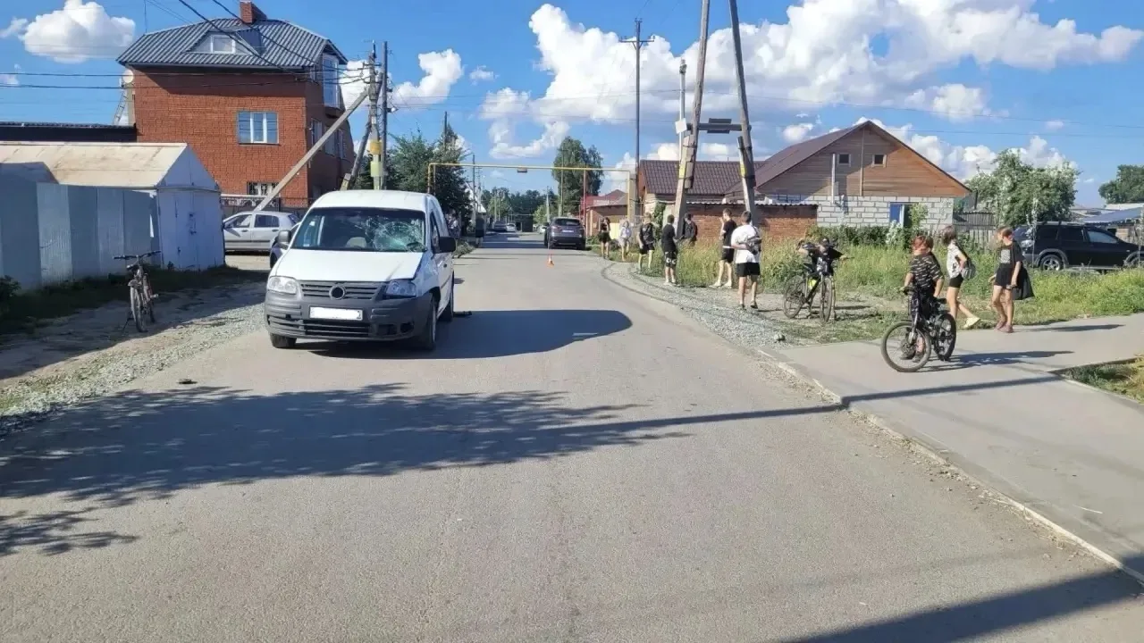 ДТП в Новосибирске: дети на питбайке врезались в автомобиль