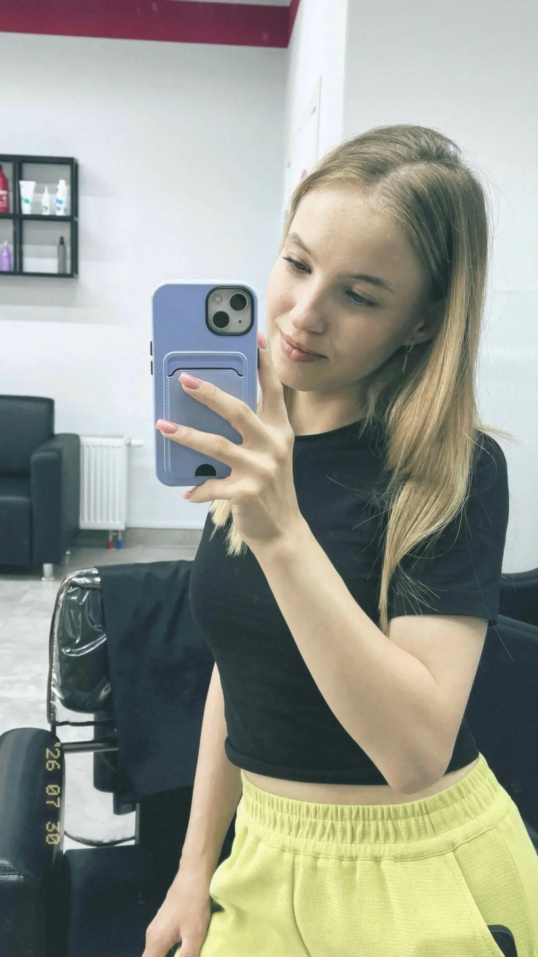 На улице такая духота, что хочется просто сидеть под кондиционером и никуда не выходить 🥵