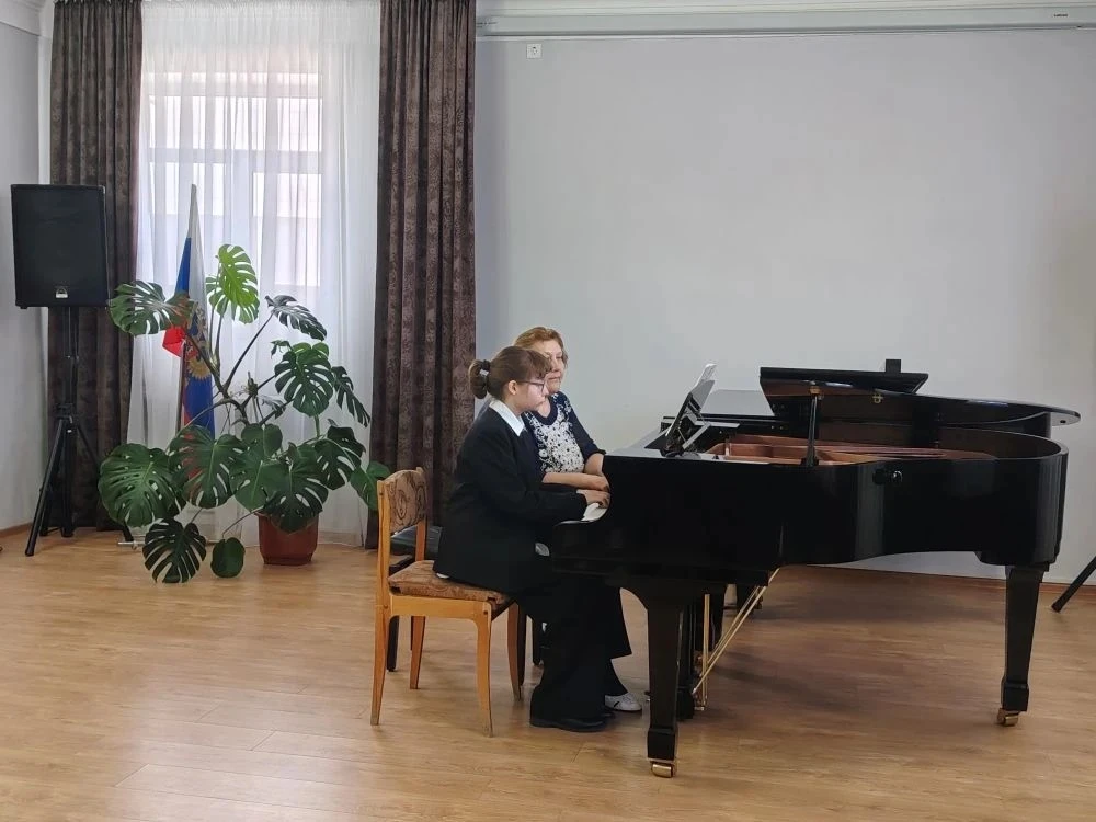 🎹 Приглашаем детей на обучение на отделение фортепиано в ДШИ г. Шебекино! 🎹
