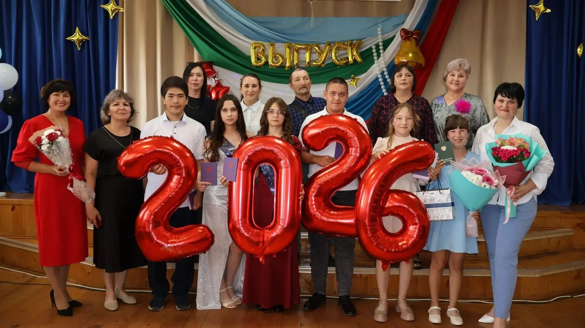 Поздравляем наших девятиклассников!