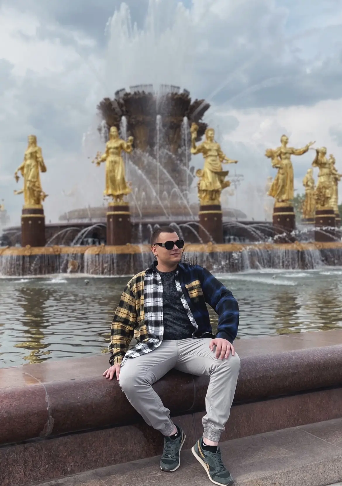Прогуливаюсь по ВДНХ☀️