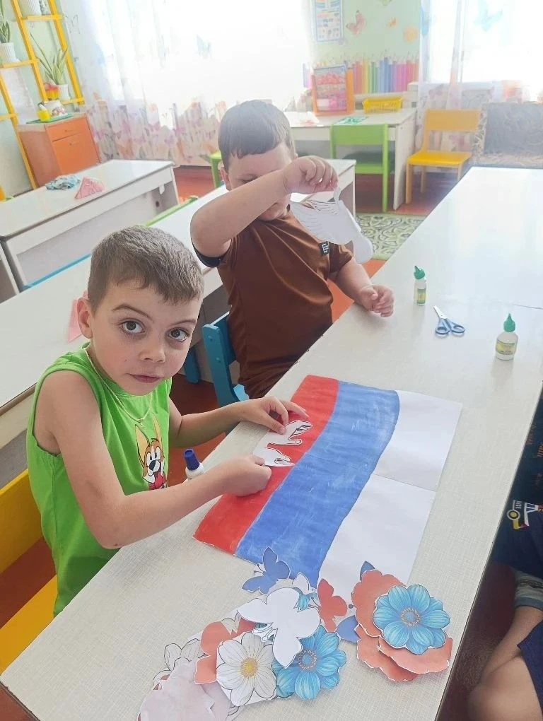 12 июня в нашей стране отмечается День России. Это праздник свободы, мира и добра. Он символизирует 
