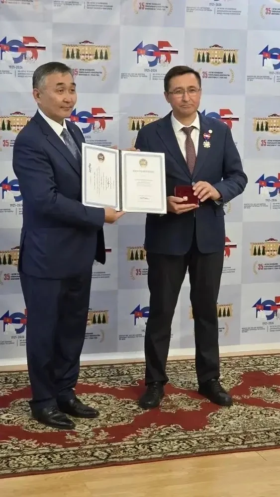 🎖 Ректор ВСГУТУ удостоен государственной награды Монголии