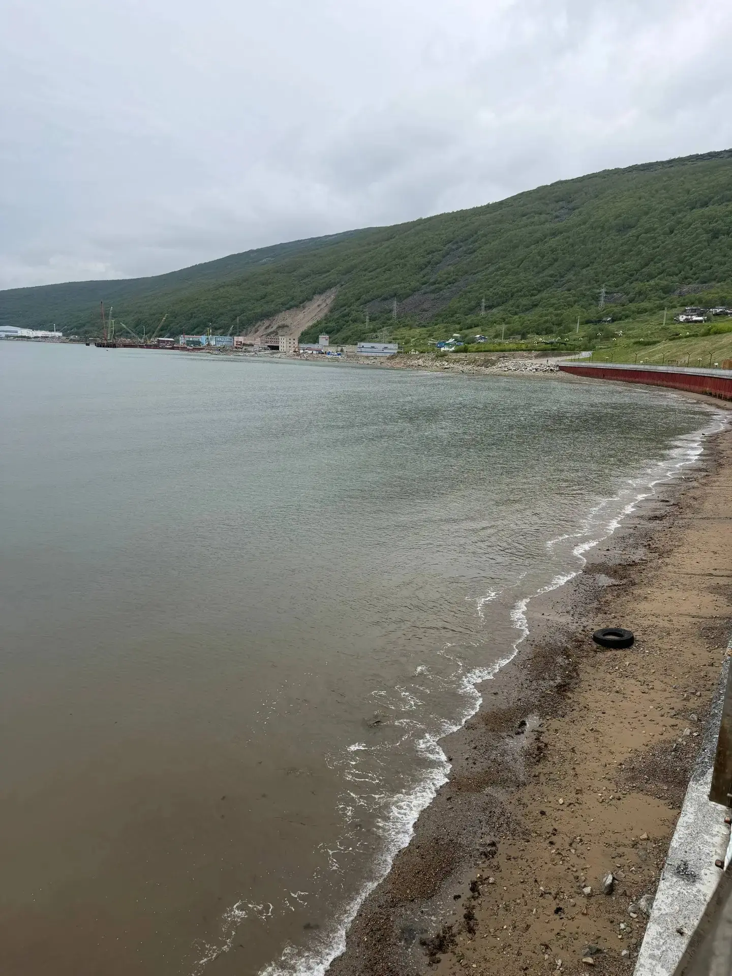 Как здорово, что рядом с нашей школой расположен парк Маяк.