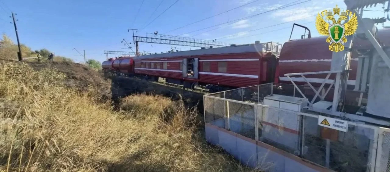 Недалеко от того же Круторожино вчера вечером в Орске в районе Гайского шоссе горела су...