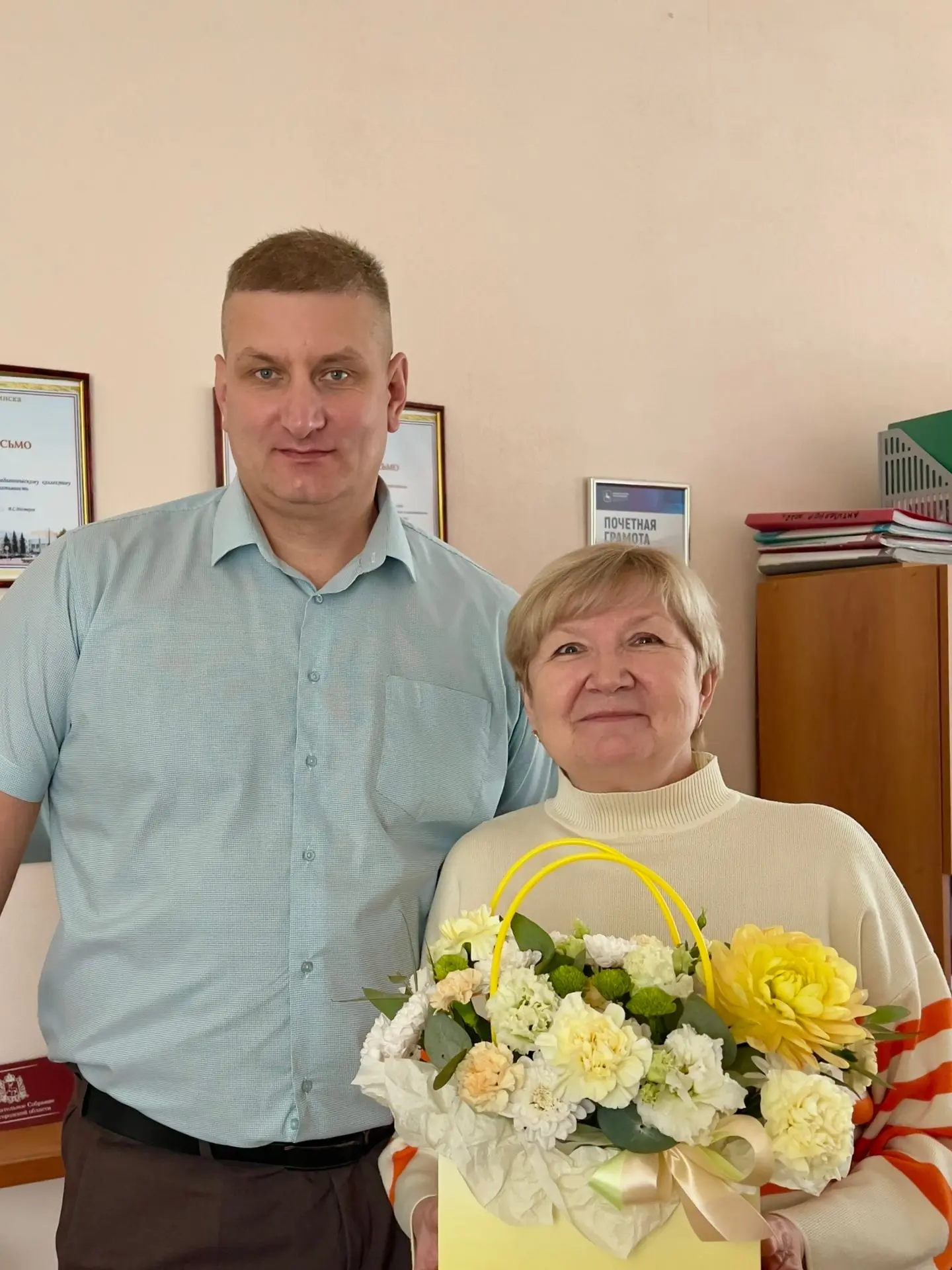 ⚪Депутат ЛДПР поздравил работников дошкольного образования