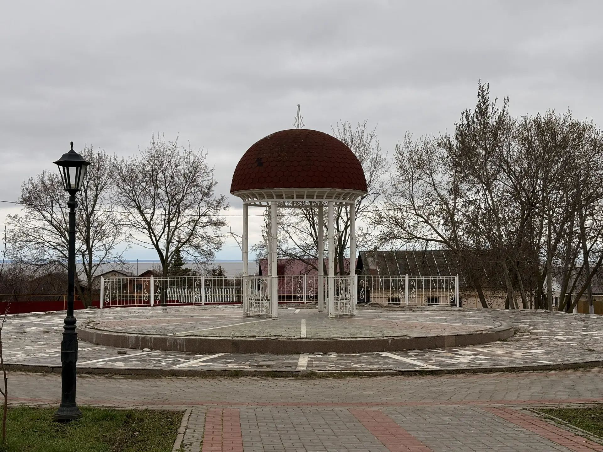 Преображение города продолжается 🌿  В рамках санитарно-экологического двухмесячника субботники в рай