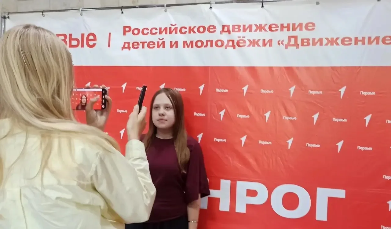 Вожатые лагеря"Светофор" посетили открытый мастер-класс с практическим заданием "Запиши видео-привет