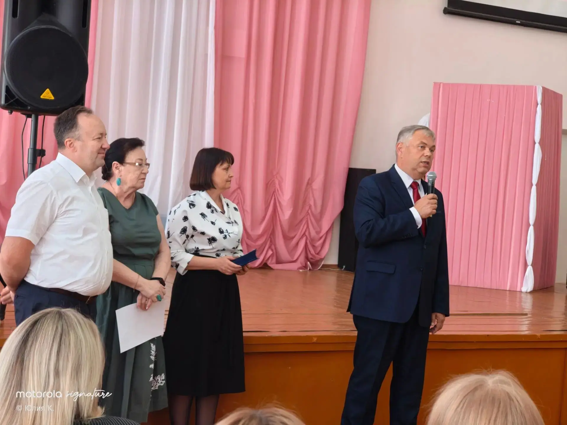 Директор детской художественной школы Алексей Марьин в День знаний встретился с учащими...