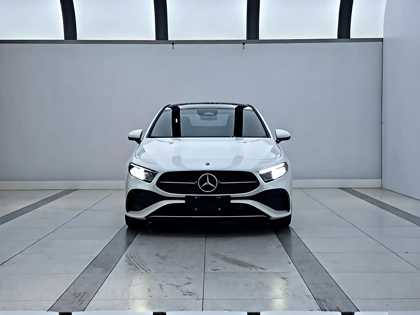Mercedes‑Benz 2023 A180L