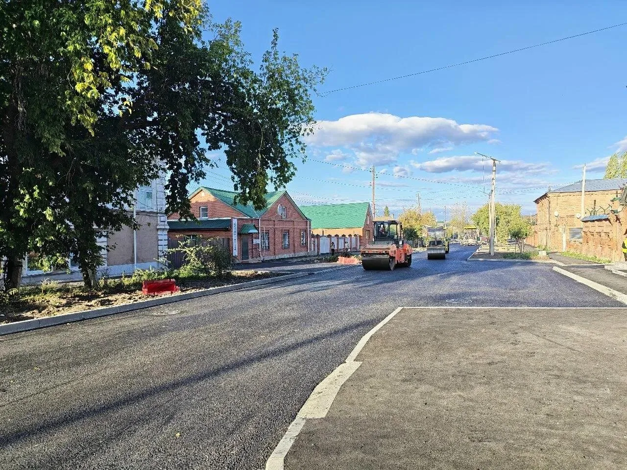 В Троицке заканчивается ремонт улицы Фрунзе.