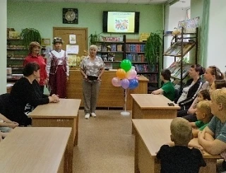 В районной библиотеке в рамках проекта «Будем вместе», при поддержке АНКПО «Точка Роста...