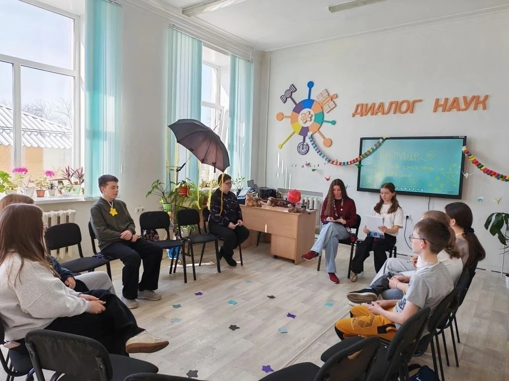 ✨ Наши отличники — молодцы!  В эти выходные в ДДТ прошёл интенсив «Всё зависит от нас самих» 💪  Ребя
