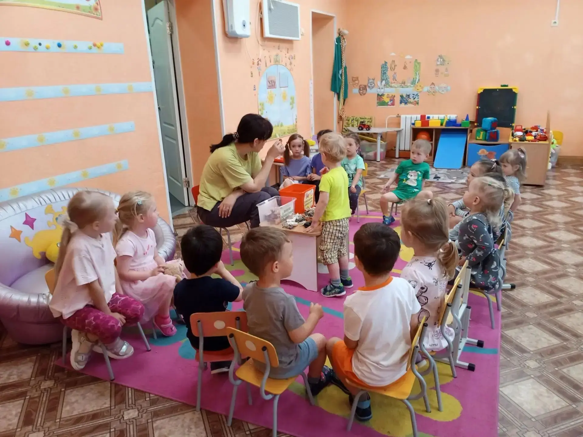 Маленькие исследователи: как наши крохи познают мир природы! 🌸🐾Несмотря на то, что наши малыши еще