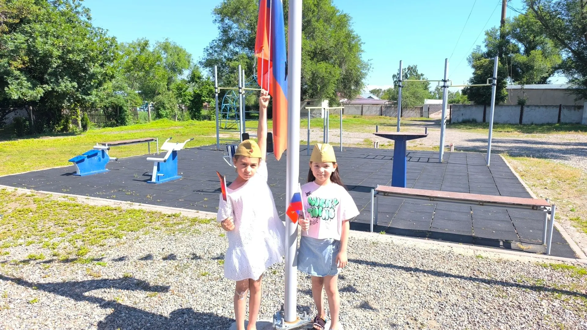 🇷🇺 Бодрое утро в «Орлятах»!
