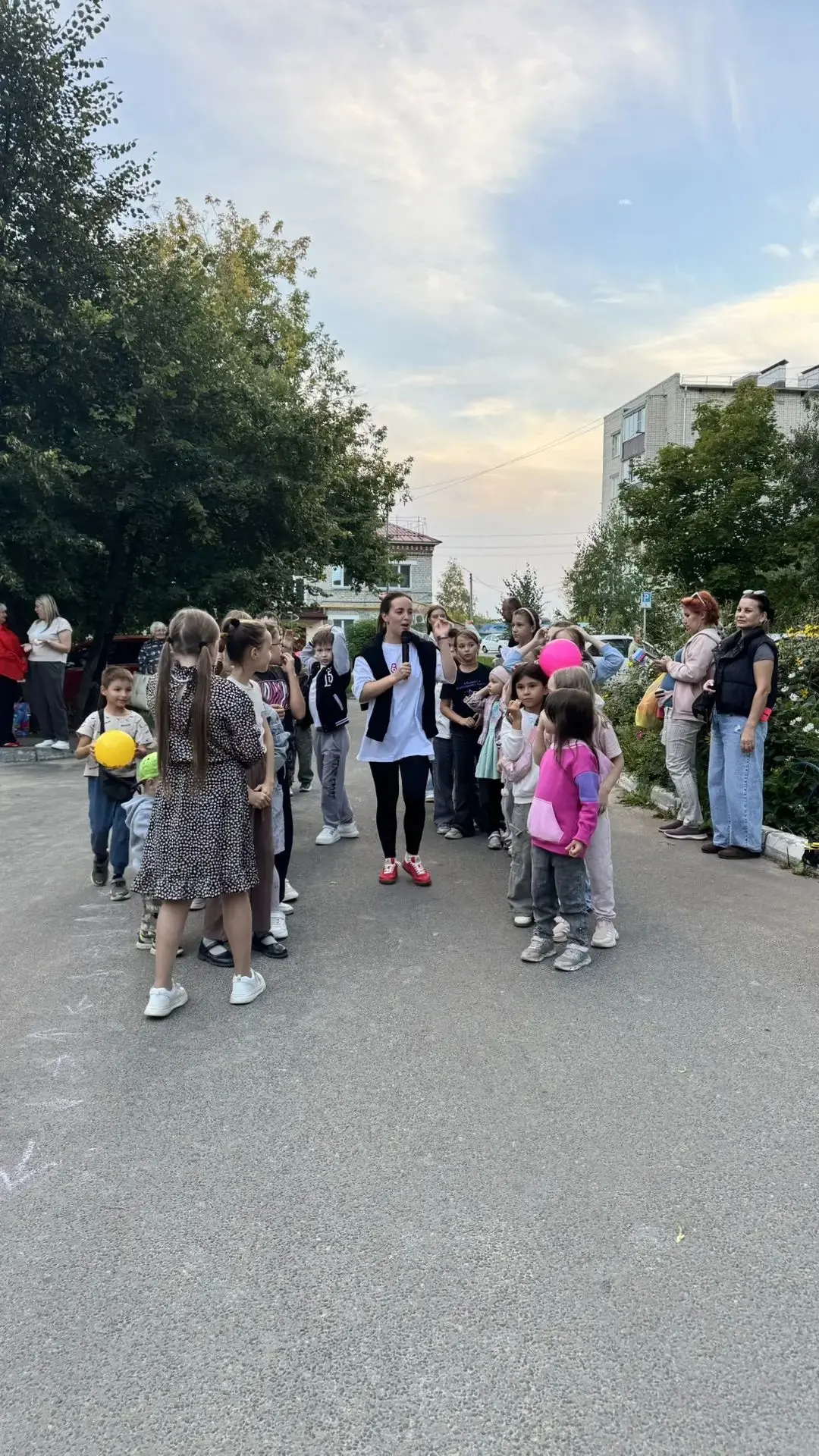 Бассейн Волна-Дулкын принял участие в празднике День двора по адресу ул. Школьная 25 💥