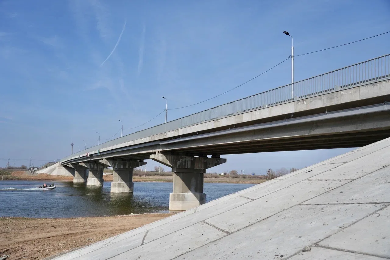 К завершению подходит капитальный ремонт моста через реку Подстёпка — единственной переправы, связыв