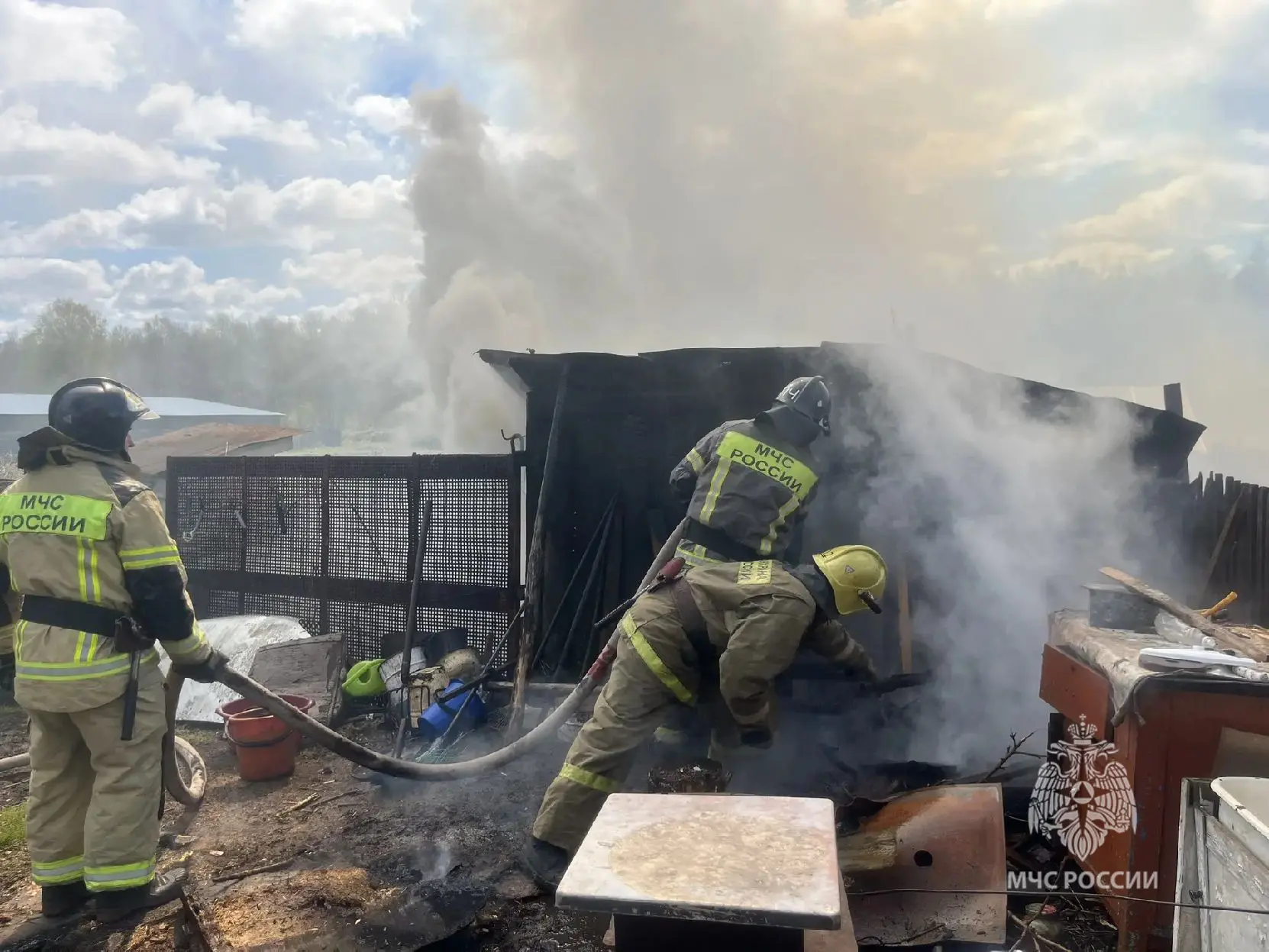 Оперативные итоги суток  🚒 За сутки ликвидировано 14 пожаров, пострадавших нет, спасен 1 человек.   
