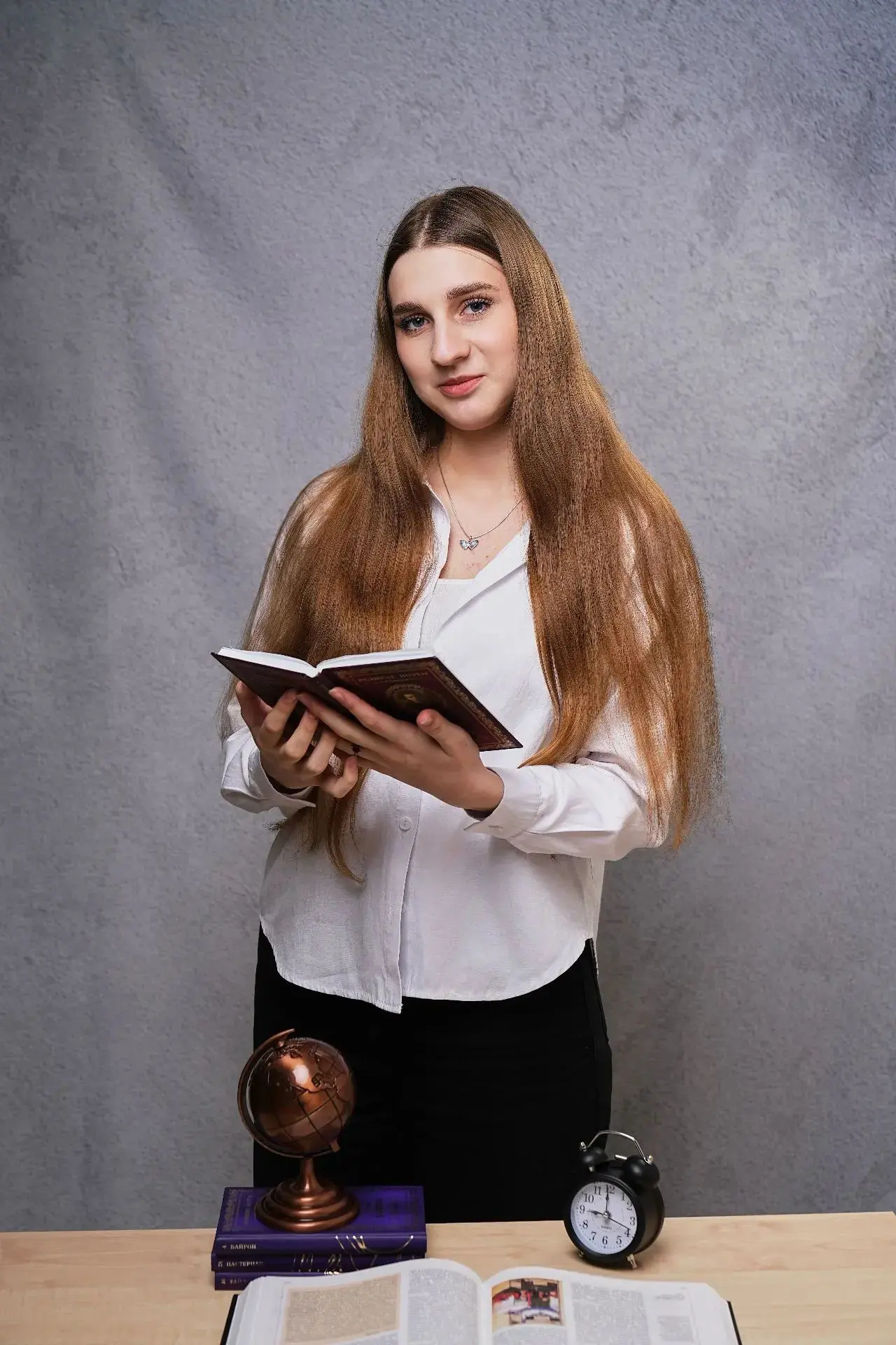 ВИШНИКИНА ВАРВАРА АЛЕКСЕЕВНА ✨ 

Варвара получила аттестат о среднем общем образовании с отличием, с