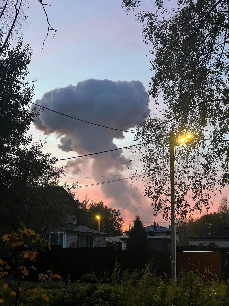 7 человек погибло в результате взрыва на Краснозаводском химическом заводе.