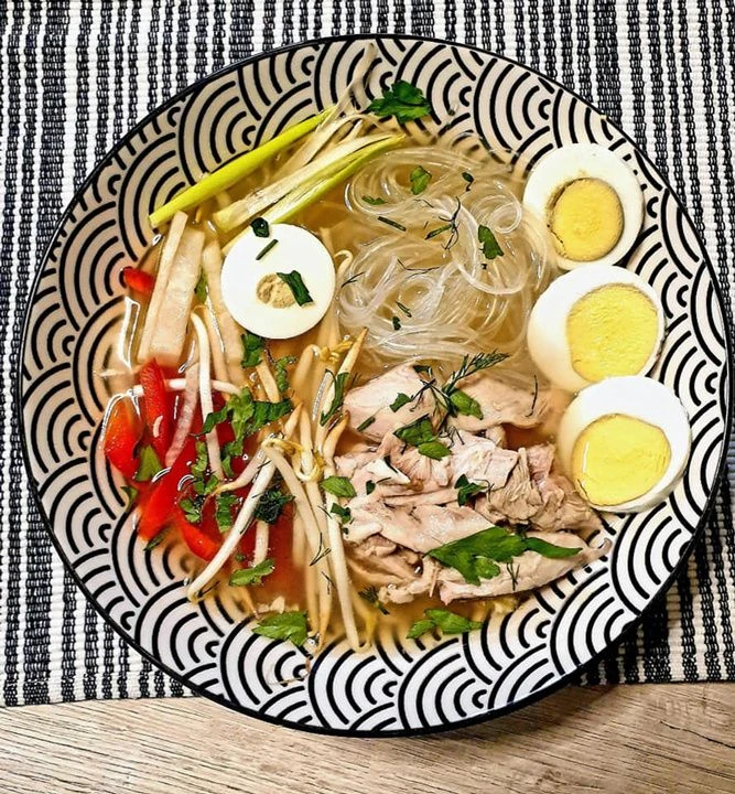 Лапша-рамен с курицей