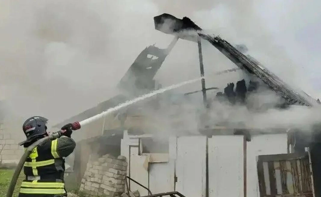 За сутки ликвидировали 10 возгораний в Ленобласти