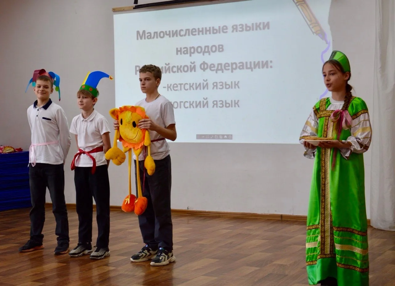 : «На языке дружбы»: в Подстепках прошел фестиваль национальных культур 🇷🇺🤝  Сегодня в ГБОУ СОШ с. П