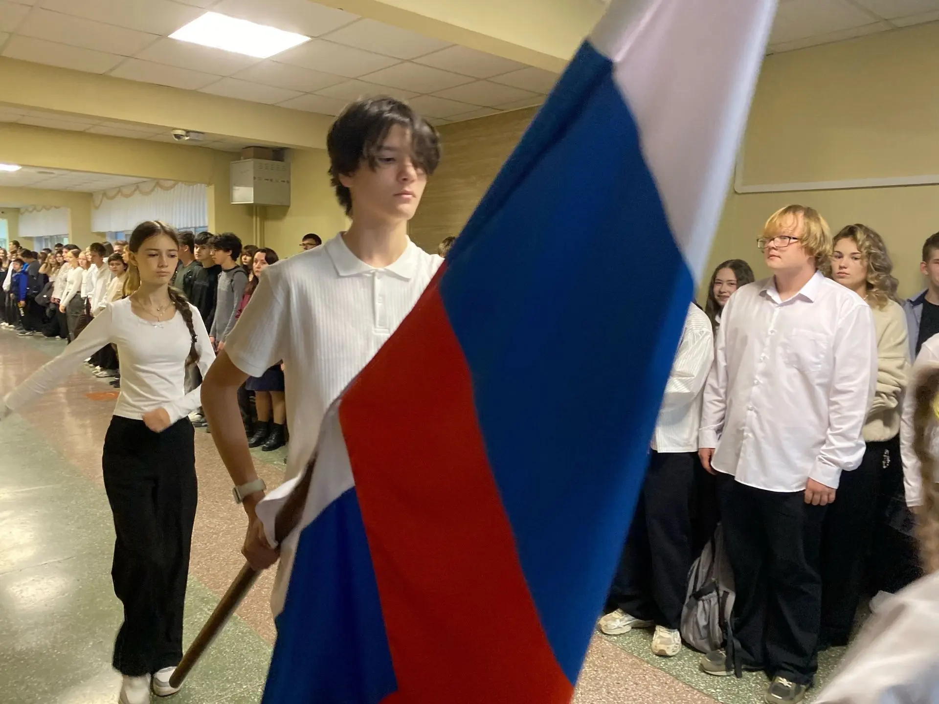 Сегодня в нашей школе с самого утра царила особая атмосфера