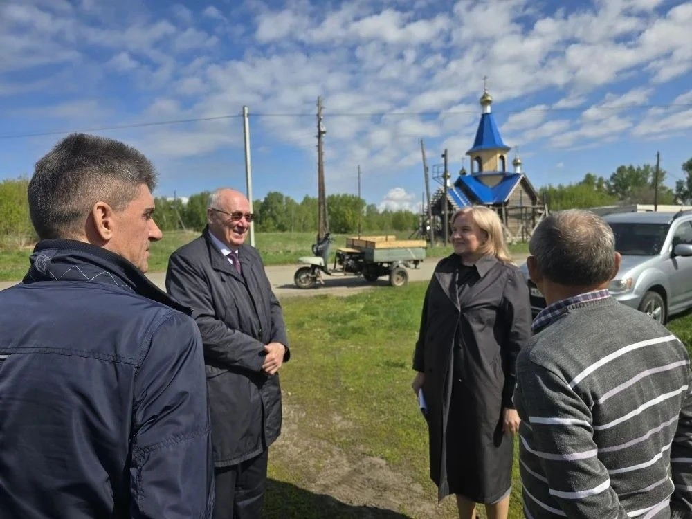 Продолжаются рабочие поездки по нашему району главного врача  федерального центра травматологии, орт