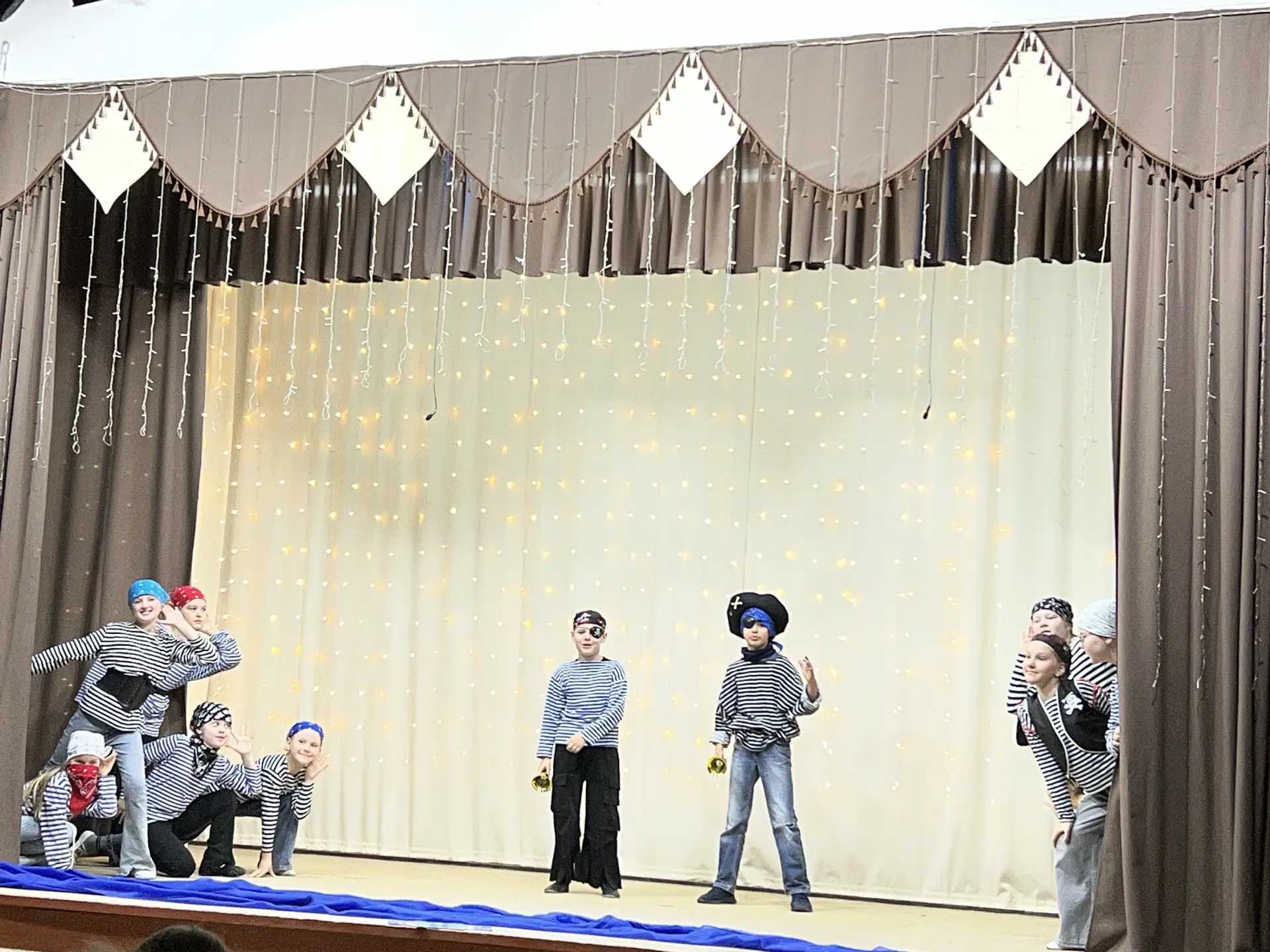 🎭 «Непобедимый Джо набирает команду»: когда пираты учат дружить
