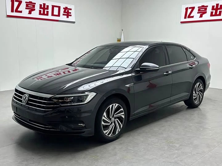 🚗 Volkswagen Jetta – просторный седан с турбомотором, роботом DSG и малым пробегом.

---

📋 Параме