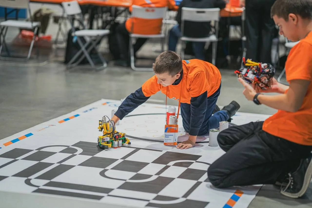 🤖 Фестиваль робототехники «РобоФинист»