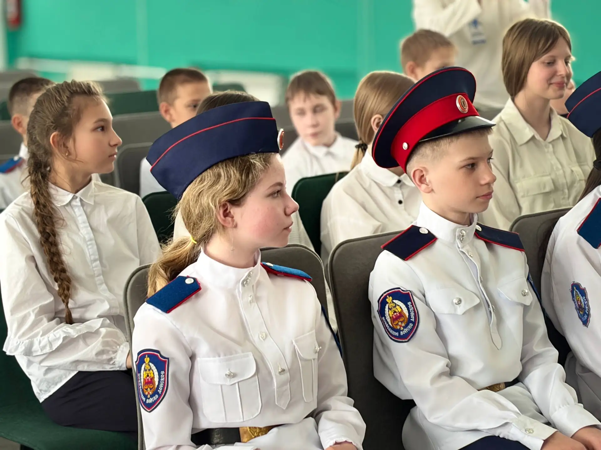 Сегодня Шестой лицей посетила Член Совета Федерации Федерального Собрания Российской Федерации от Ли