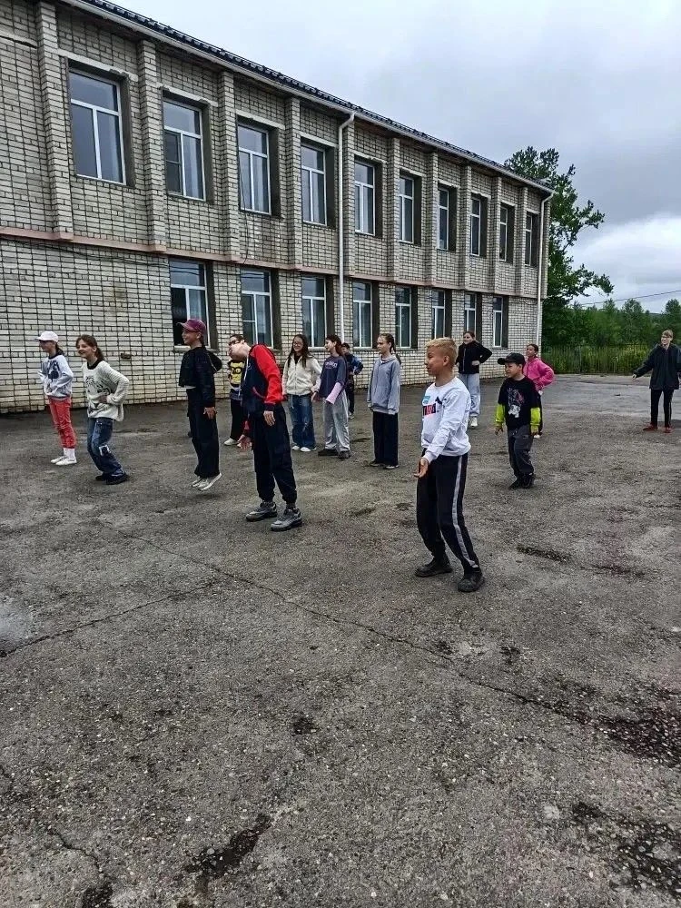 ☀️ Это замечательное и насыщенное событиями начало лета для школьников! 🎉👦👧