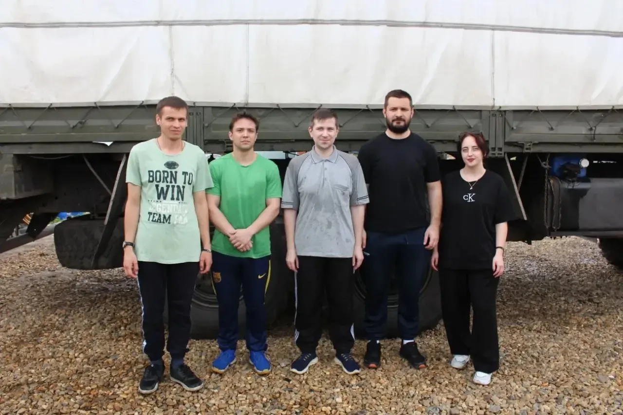 💧 Молодежь - фронту!

Помощь фронту не бывает разовой. Именно поэтому активисты Молодёжного совета 
