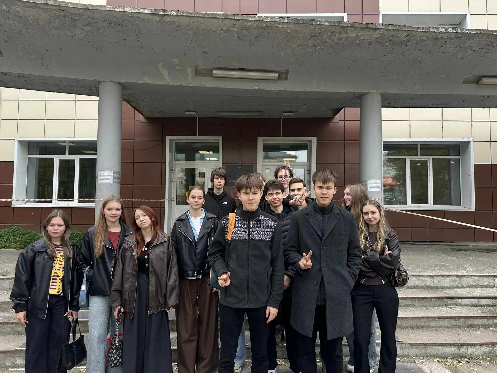 Сегодня наши ученики 10 и 11 классов посетили Политех и попробовали себя в разных напра...