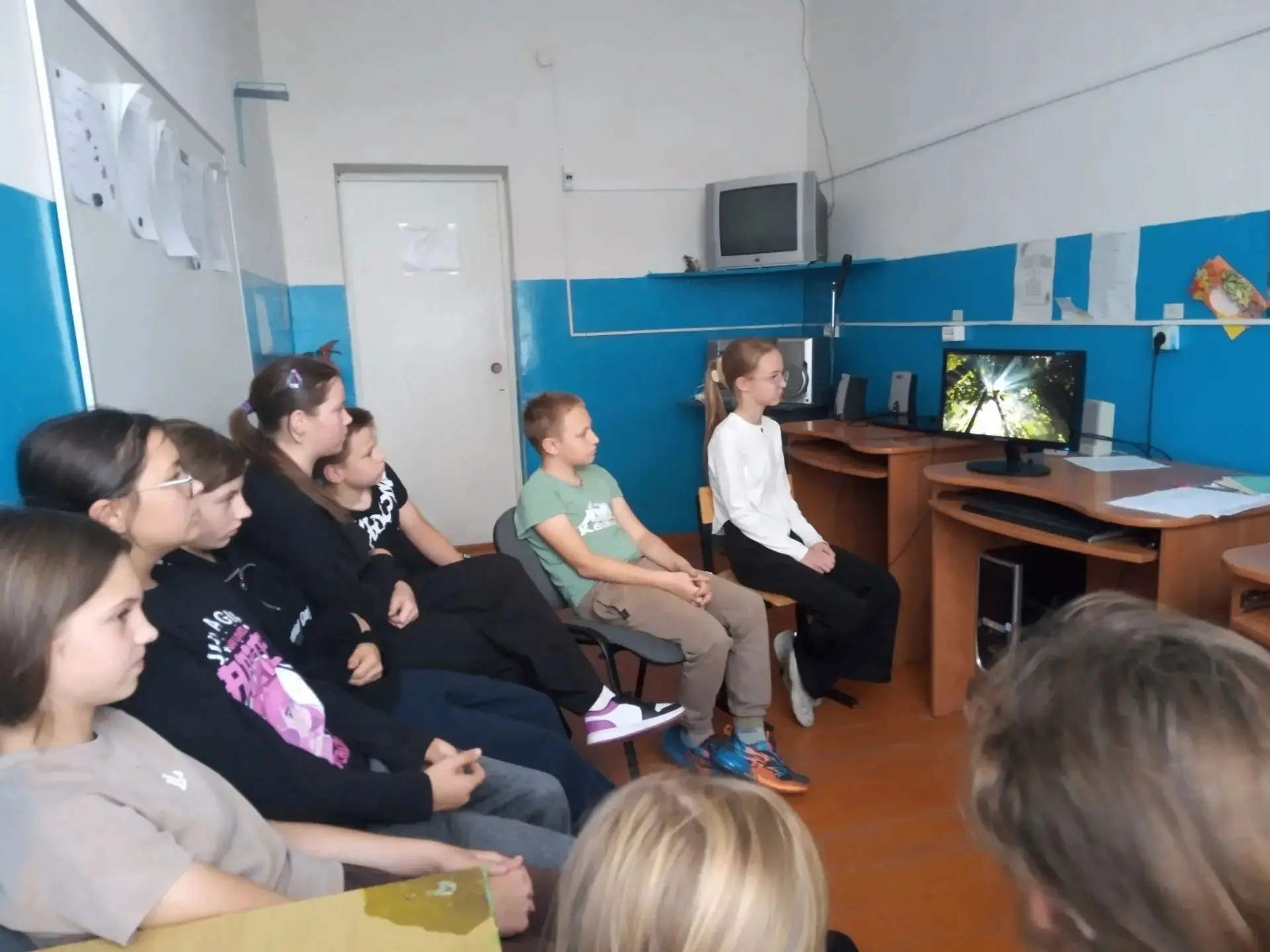 В нашей школе прошло заседание кружка по географии. Учащиеся с удовольствием узнали про...