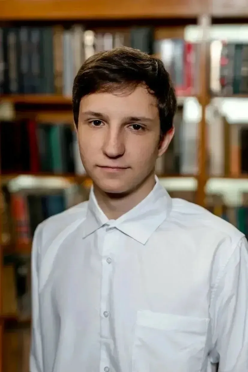 Поздравляем!

От всей души поздравляем выпускника 11 класса Семёна Романова с блестящим, стобалльным