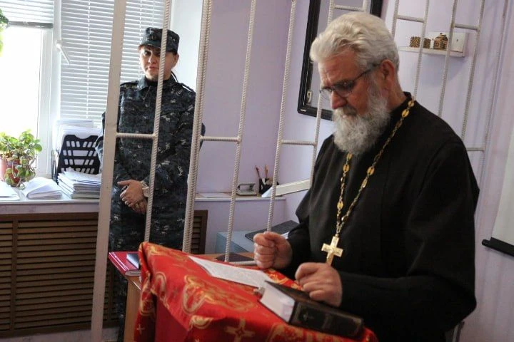 ☑️В ИК-3 проведена духовно-нравственная беседа с участием иерея Виктора Мартова  📍В исправительной к
