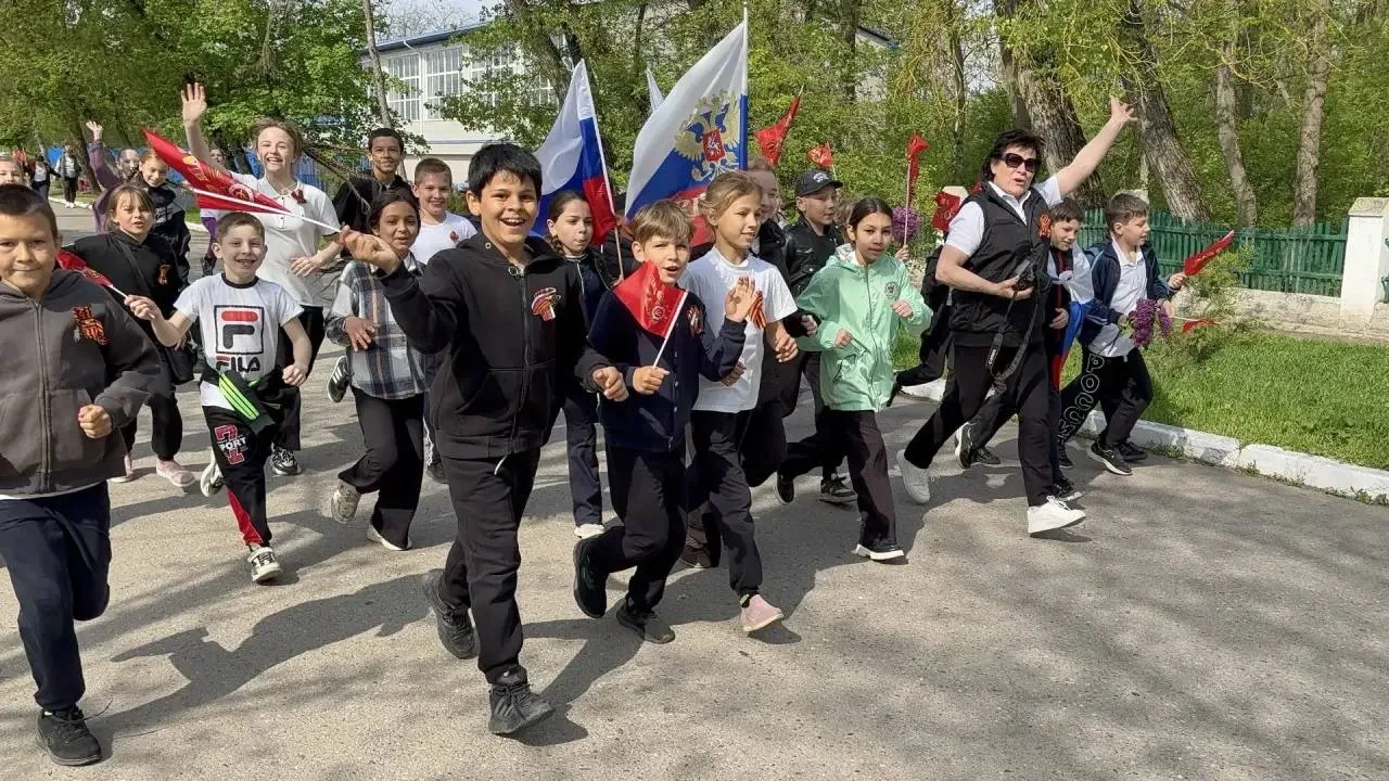 Сегодня в нашей школе царила особенная атмосфера. Мы объединили спорт и историю в двух ...