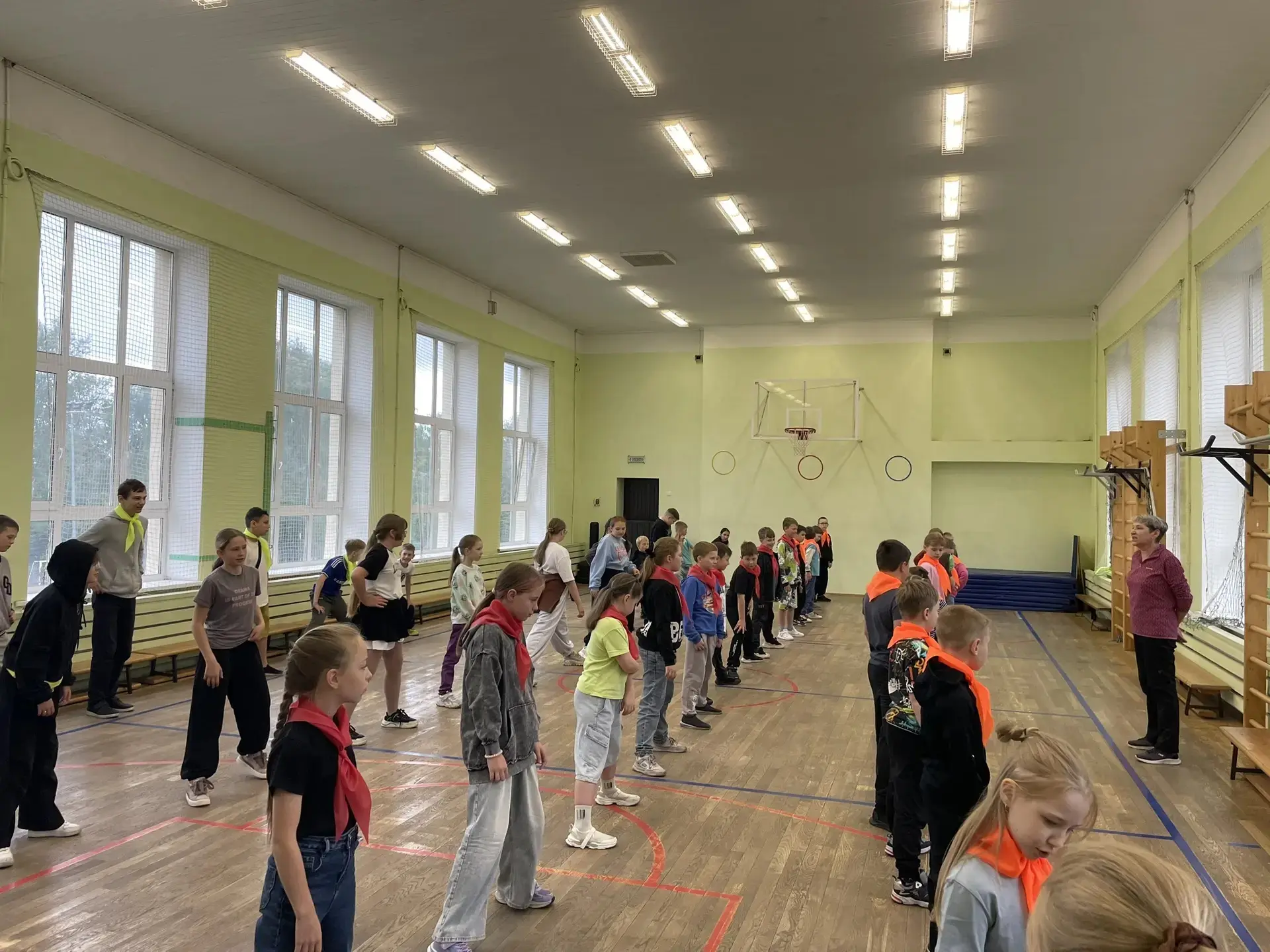 📌 **18 июня**

* 🪫 * Проснулись, улыбнулись, сделали зарядку 🔋

◽4 отряд принял участие в меропри