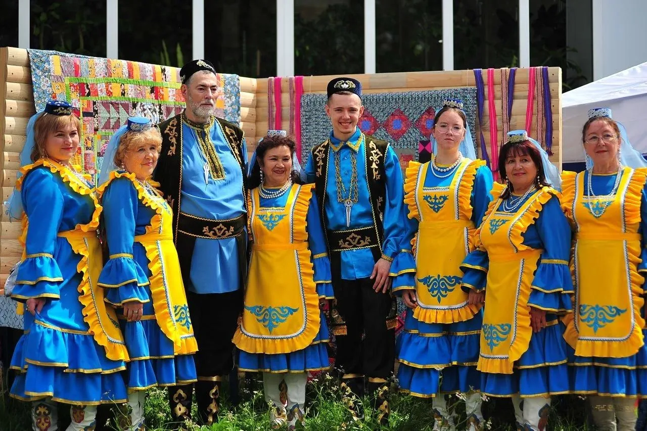 12.06.2026 в г. Нязепетровск прошёл сабантуй. 
Верхнеуфалейский народный коллектив ансамбль национал