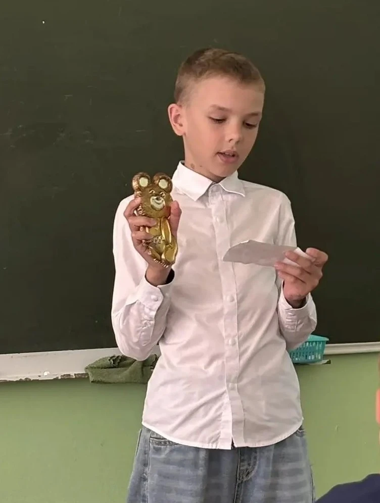 "Артефакт моей семьи": Путешествие в прошлое и сердце каждого Орлёнка! 🌟  Сегодня у Орлят царила осо