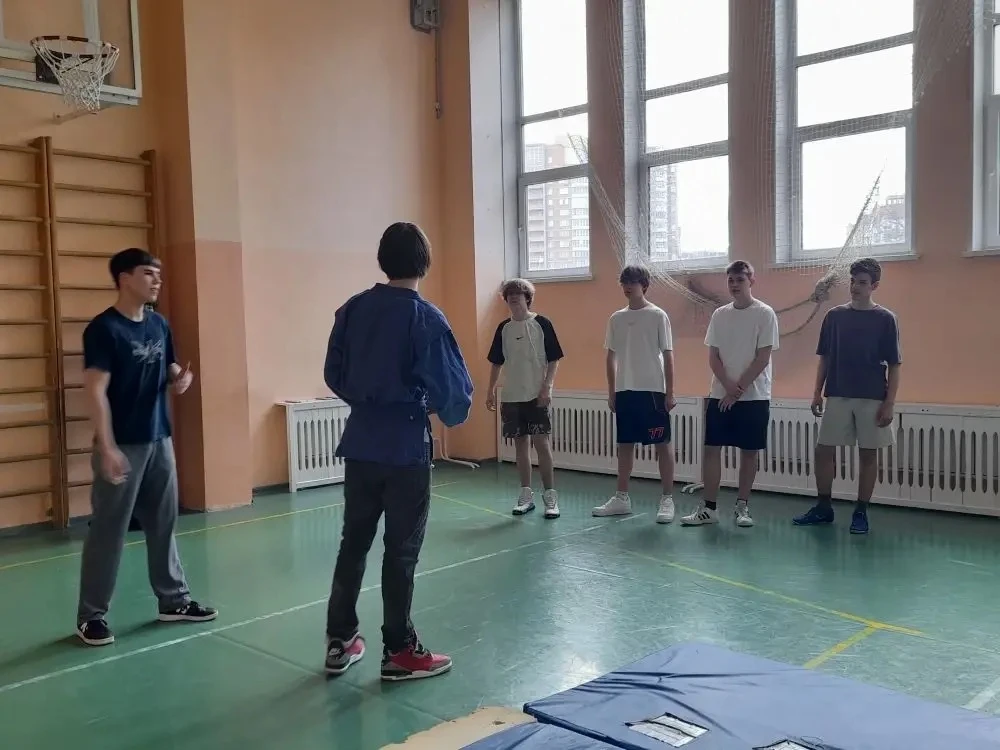 Защита проекта в 10 классе дело сложное и ответственное, но в команде всегда легче, ведь есть «чувст