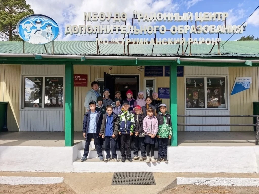 🎨🇨🇳 Любимые герои своими руками и первый урок китайского языка.  🏫На днях Центр дополнительного обра