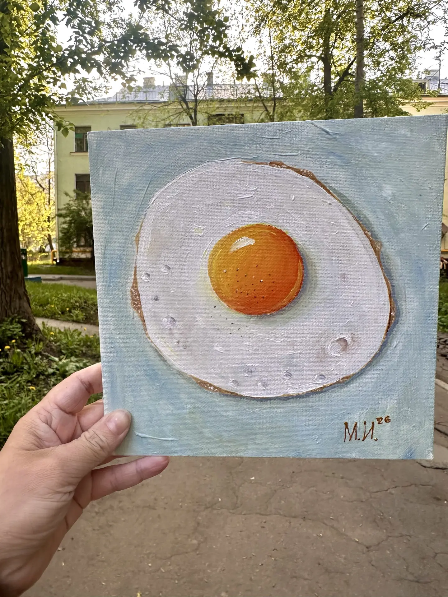 У меня все стабильно. По средам я рисую)